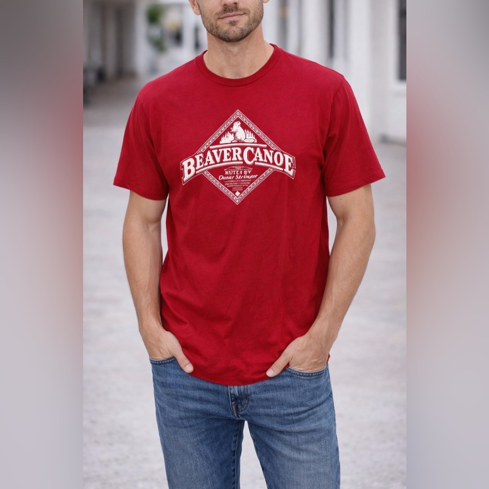 Beaver Canoe Red Graphic T-Shirt Tee Logo Print Unisex Size S Casual Streetwear
